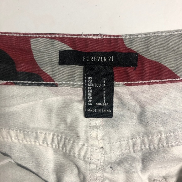 Trendy Multicolor mini camo skirt - Picture 3 of 3